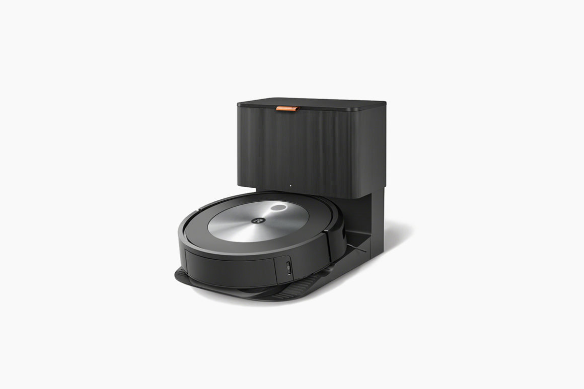 iRobot Roomba j7 Plus Robot Vacuum